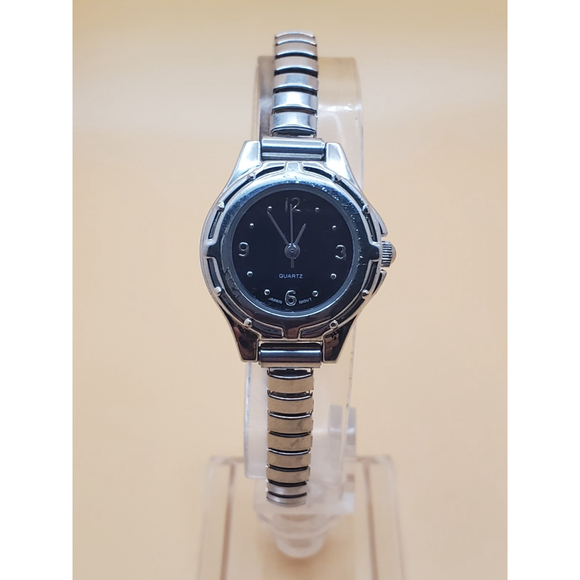 Womens Watch - Picture 2 of 11